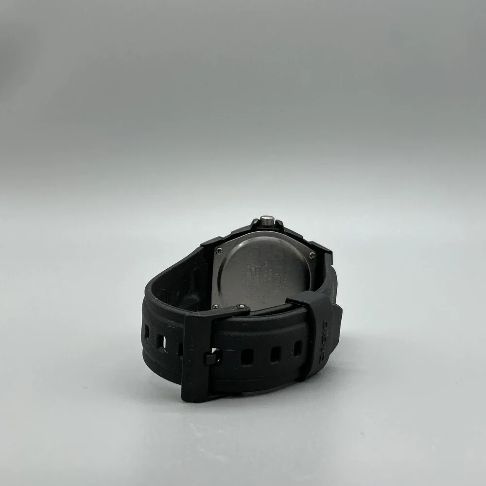 Casio HD 2719 MW-600 Mens Watch 40mm White Dial Date Black Resin New Battery